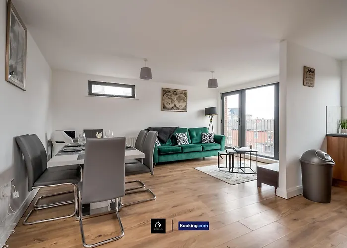 2 Bed Modern Cozy Apt By Boyeilles Apartments Short Lets & Serviced Accommodation Belfast With Free Wifi
