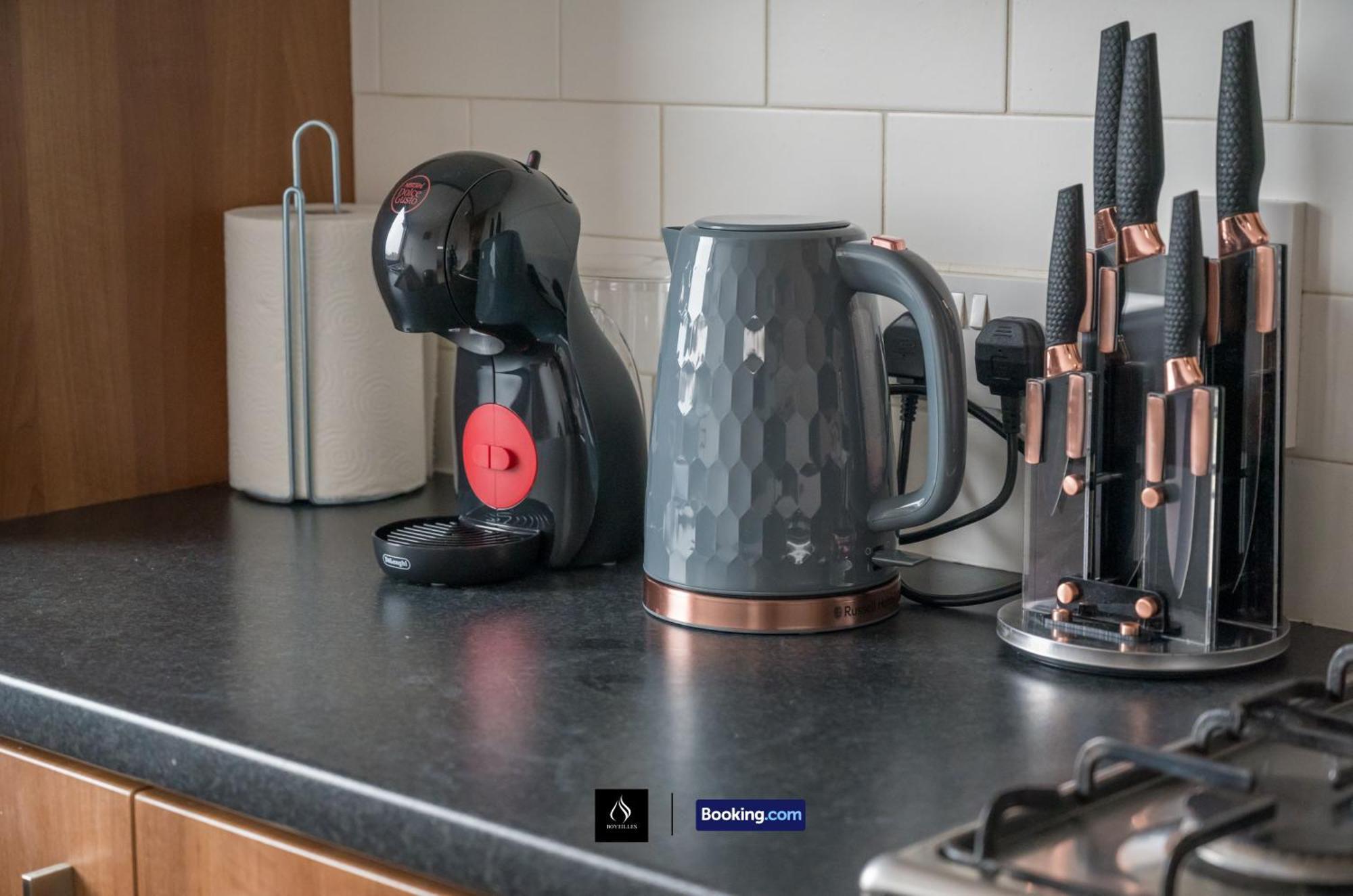2 Bed Modern Cozy By Boyeilles Short Lets & Serviced With Free Wifi Belfast