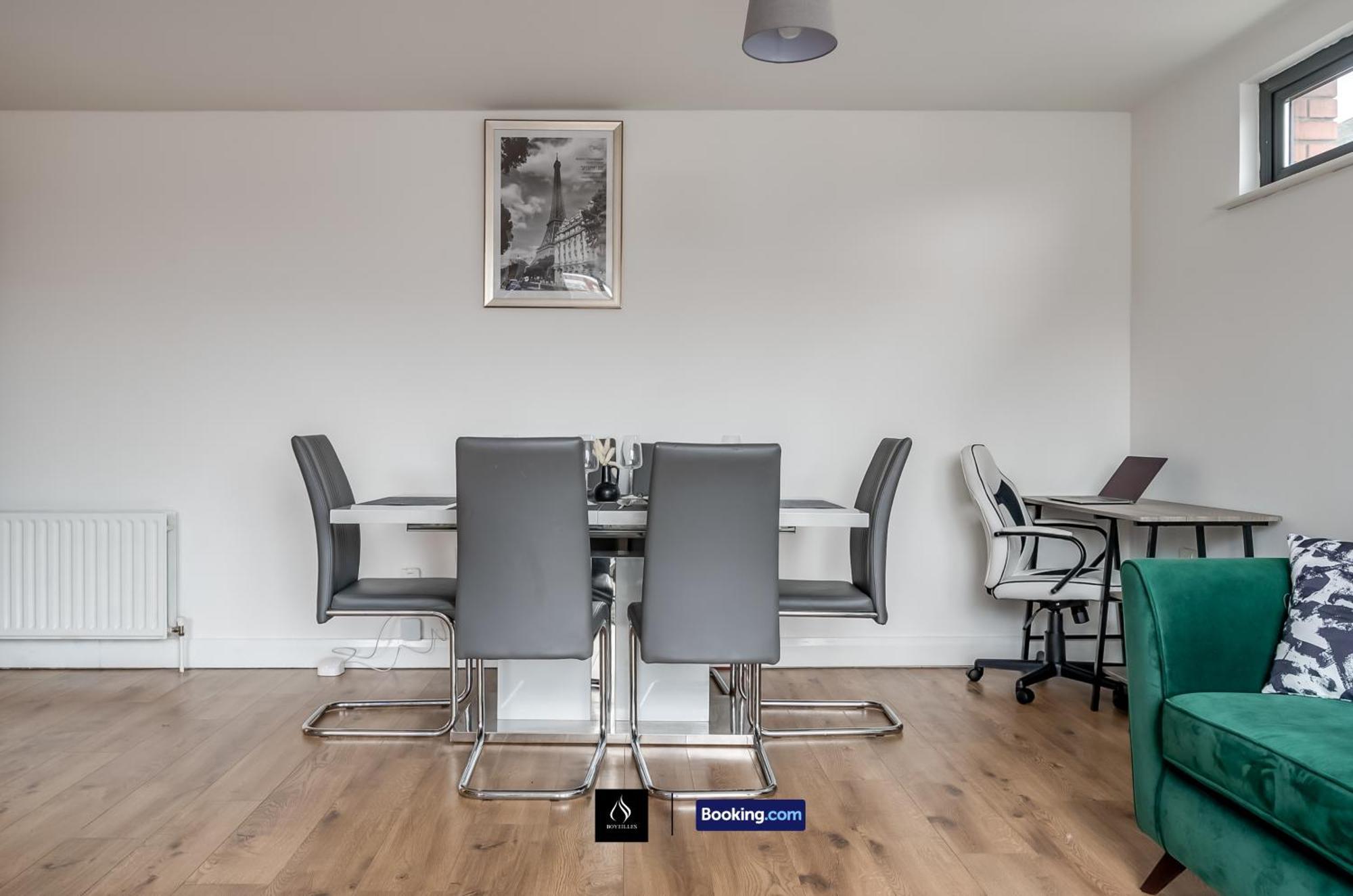 2 Bed Modern Cozy By Boyeilles Short Lets & Serviced With Free Wifi * Belfast